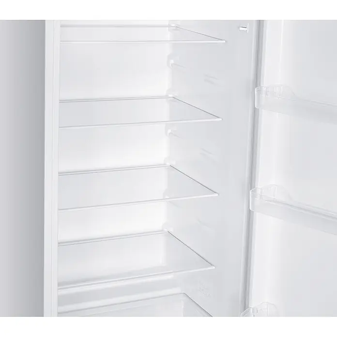 homeX Vollraumkühlschrank CS2422E-W - Nutzinhalt Gesamt: 242 l, 55,5 cm x 545 mm x 143 mm, Weiß - Sauberes, leeres weißes Kühlschrank-Interieur mit Drahtablagen und transparenten Türfächern.