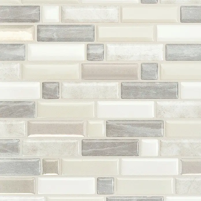 Smart Tiles Selbstklebemosaik Crescendo - 24,69 x 23,77 cm, Ciotta, Glänzend - Glänzende Mosaikfliesen in verschiedenen rechteckigen und quadratischen Formen, in Weiß-, Beige- und Grautönen für Wandverkleidungen.