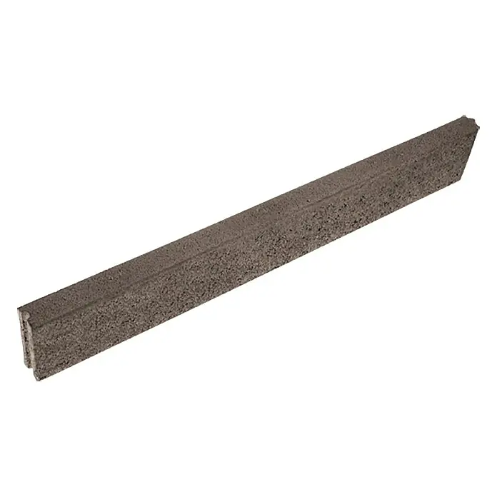 EHL Rasenkante - 100 x 5 x 15 cm, Anthrazit, Beton - Ein einzelner, länglicher Rasenkantenstein in schlichtem Grau, ideal zur Abgrenzung von Beeten und Rasenflächen im Garten.