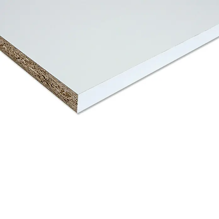 Möbelbauplatte - Weiß, 260 x 50 x 1,9 cm - Nahaufnahme einer weißen, beschichteten Spanplatte, die für Möbel oder Regale verwendet werden kann. Ihre Oberfläche ist glatt und widerstandsfähig.