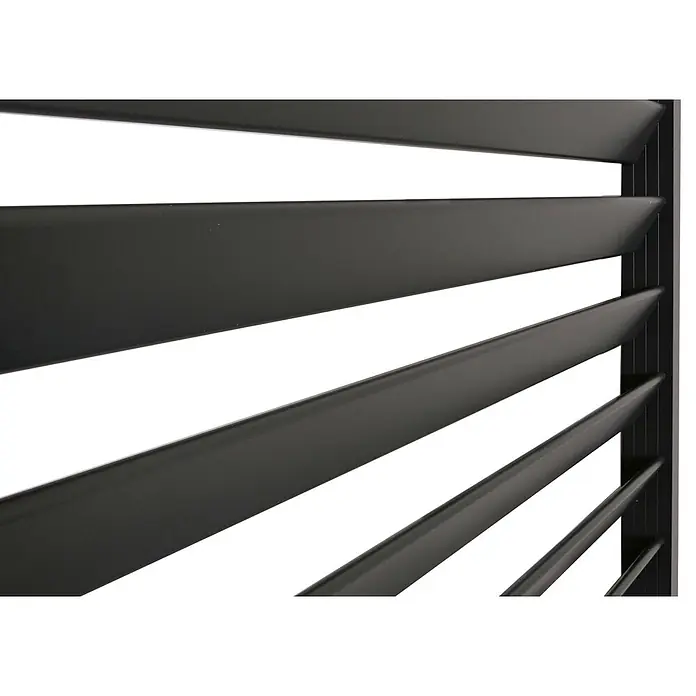Alu Pergola | HxBxT 220x300x300cm | 6x Lamellenpaneel 6x Schiebetüren | 11cm-Gestell | Anthrazit | Pavillon Terrassenüberdachung -  - Nahaufnahme von schwarzen, matten, schräg angeordneten Lamellen.