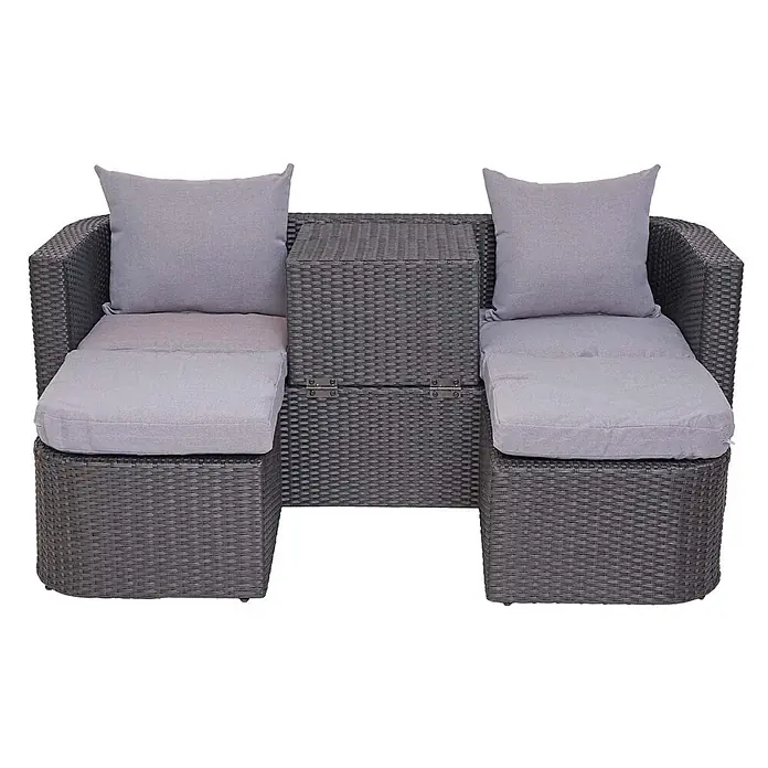 Mendler Loungemöbel-Set HWC-J37 - 4 -tlg., Rattan, Anthrazit, Kissen hellgrau, Anthrazit - Dunkelgraues Rattan-Terrassensofa für zwei Personen mit hellgrauen Kissen und zentralem Stautisch.