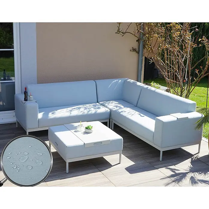 Alu-Garten-Garnitur | Sofa Outdoor Stoff/Textil | Blau mit Ablage | ohne Kissen -  - Hellblaues Outdoor-Ecksofa und passender Couchtisch mit wasserabweisenden Kissen auf einer Terrasse.
