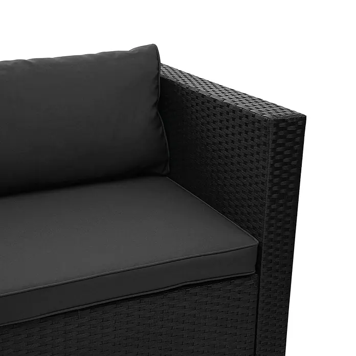 Poly-Rattan Garnitur | Balkon-/Garten-/Lounge-Set Sofa Sitzgruppe | Schwarz | Kissen Dunkelgrau ohne Dekokissen -  - Detailaufnahme eines schwarzen Rattan-Gartensofas mit dunkelgrauen Kissen.