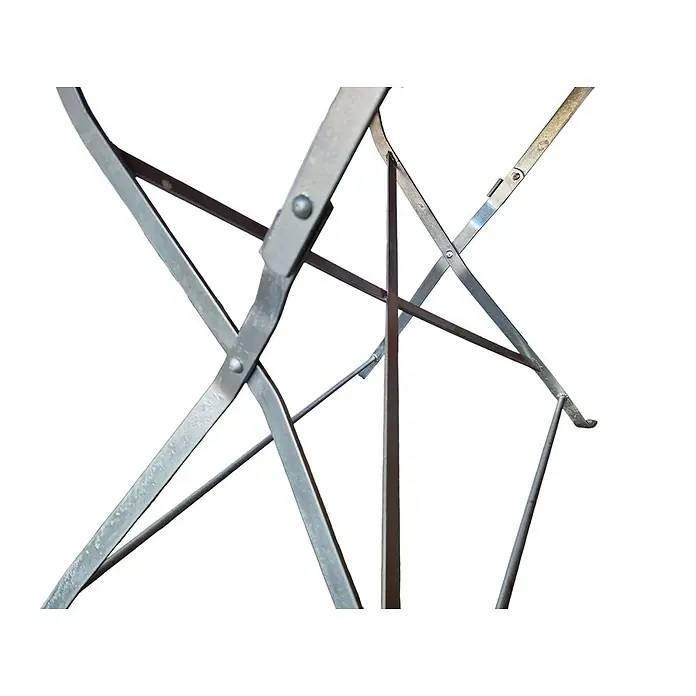 CHEFGASTRO BERGTAL Made in Germany HxBxT 74x120x80cm klappbar wetterfest & UV-beständig Eschenholz Silber/Braun 6 Peronen -  - Silbergraue Metall-Faltstützstruktur mit sich kreuzenden Stäben und Nieten für tragbare oder verstellbare Nutzung.