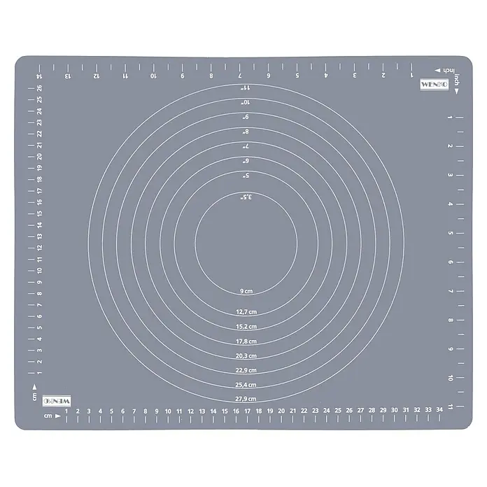 Wenko Silikonmatte - 340 x 30 mm - Graue Backmatte mit Messmarkierungen (cm-/Zoll-Lineale und Kreislinien).