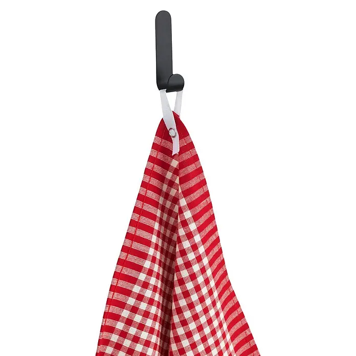 Wenko Wandhaken - L x H: 155 x 37 mm - Rot-weiß kariertes Geschirrtuch hängt an einem schwarzen Haken.