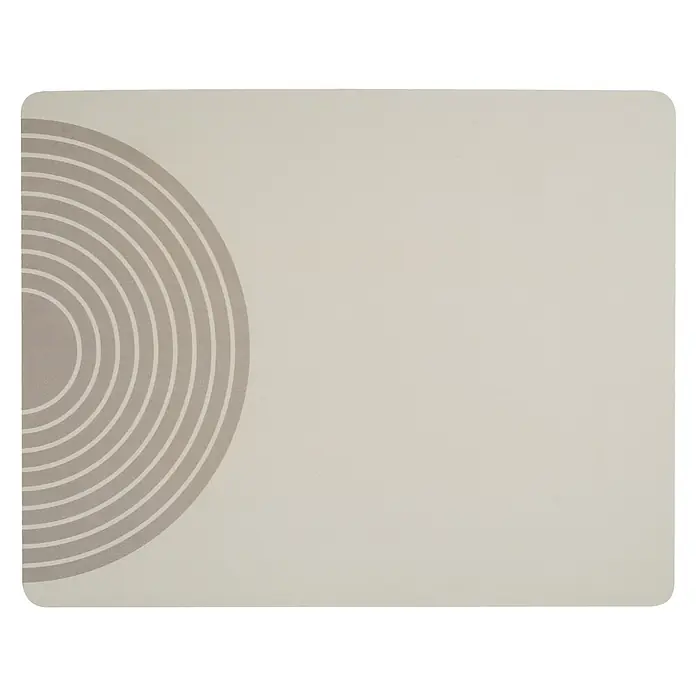 Wenko Abtropfmatte Dima - 70 x 70 mm, Beige - Hellbeige, rechteckiges Tischset mit abgerundeten Ecken und einem Muster aus dunkleren beigen konzentrischen Kreisen auf der linken Seite.