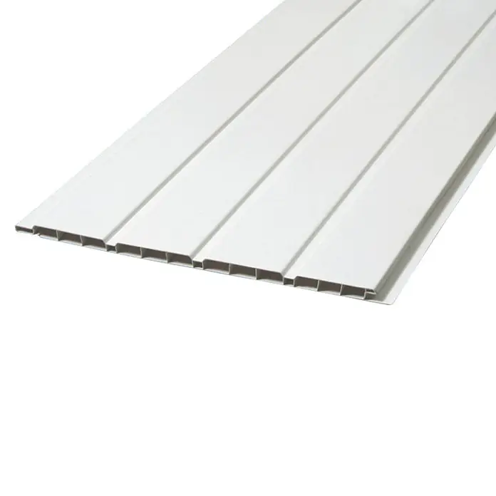BaukulitVox Basic-Line Wandpaneel B25 - Weiß, 3.000 x 255 x 10 mm - Nahaufnahme einer weißen Kunststoff-Paneele mit Nut- und Feder-Verbindung, ideal für Wand- oder Deckenverkleidungen im Innenbereich.