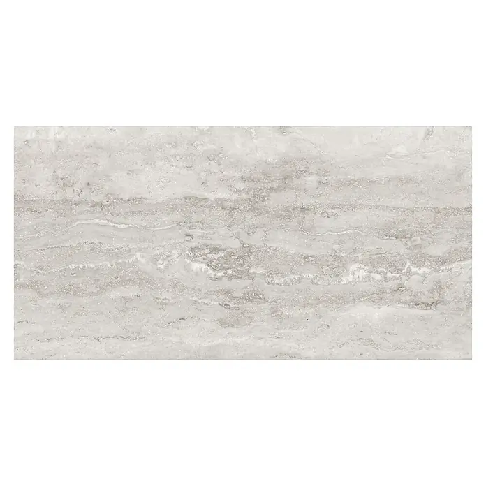 Feinsteinzeugfliese Trenova - 120 x 60 cm, Grigio, Matt - Hellgraue Natursteintextur mit horizontaler Maserung.