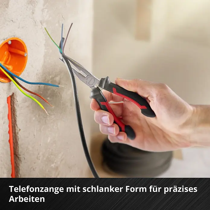 Einhell Werkzeugsatz-Einlage E-Case Zangen - 9 -tlg. - Hand hält Telefonzange, die Kabel für Elektroinstallationen abisoliert.