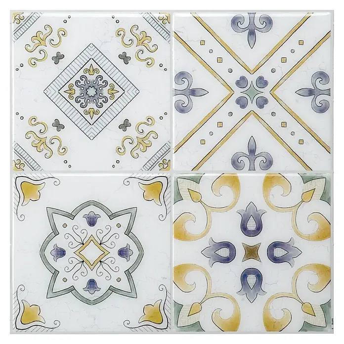 Smart Tiles Selbstklebemosaik Vintage - 22,86 x 22,86 cm, Veletti, Glänzend - Vier weiße dekorative Keramikfliesen mit kunstvollen blauen, gelben und grünen traditionellen Mustern.