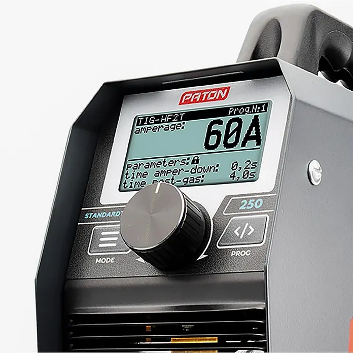 PATON WIG-Schweißgerät StandardTIG-250 - Schweißstrom: 250 A, 230 V - Bedienfeld eines Paton Schweißgeräts, zeigt TIG-HF2T Modus, 60A Stromstärke, Programmeinstellungen und einen Drehregler.