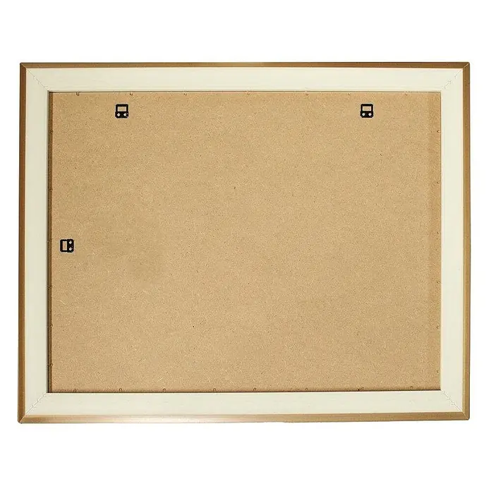 KV Rechteckiger Spiegel mit MDF-Rahmen in creme-kupfer, 72,5x92,5 cm -  - Rückseite eines hellen Bilderrahmens mit hellbrauner Rückwand und drei Aufhängeclips.