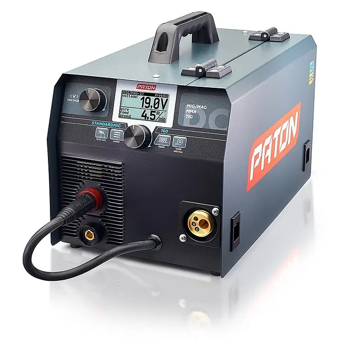 PATON MIG/MAG-Schweißgerät StandardMIG-160 - Schweißstrom: 160 A, 230 V - Grau-schwarze PATON Mehrprozess-Schweißmaschine mit Digitalanzeige, Knöpfen und Anschlüssen.