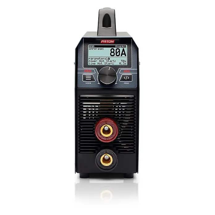 PATON Elektrodenschweißgerät PRO-250 - Schweißstrom: 250 A, 230 V - Schwarzer und grauer PATON Schweißinverter mit Digitalanzeige, Drehknopf, Tasten und roten/schwarzen Anschlüssen an der Vorderseite. Mit Griff.