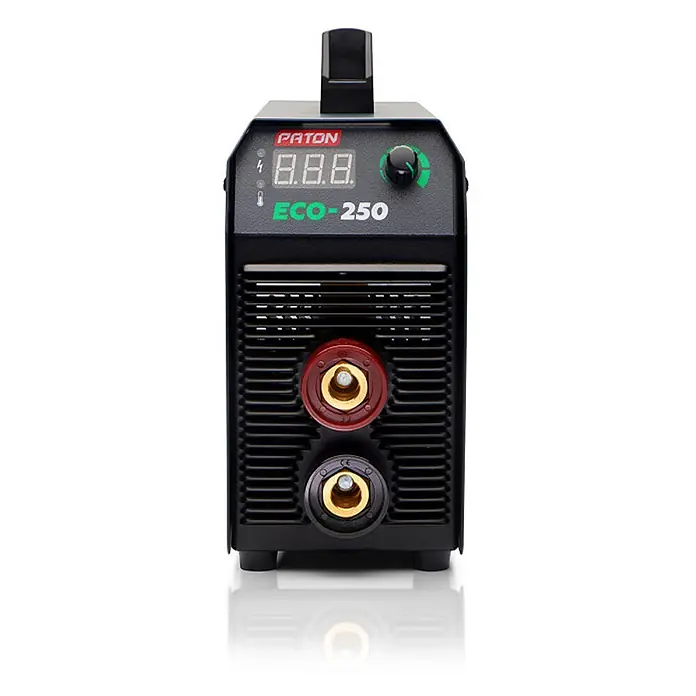 PATON Elektrodenschweißgerät ECO-250 - Schweißstrom: 250 A, 230 V - Schwarzer PATON ECO-250 Schweißinverter mit Digitalanzeige und roten/schwarzen Anschlüssen an der Vorderseite.