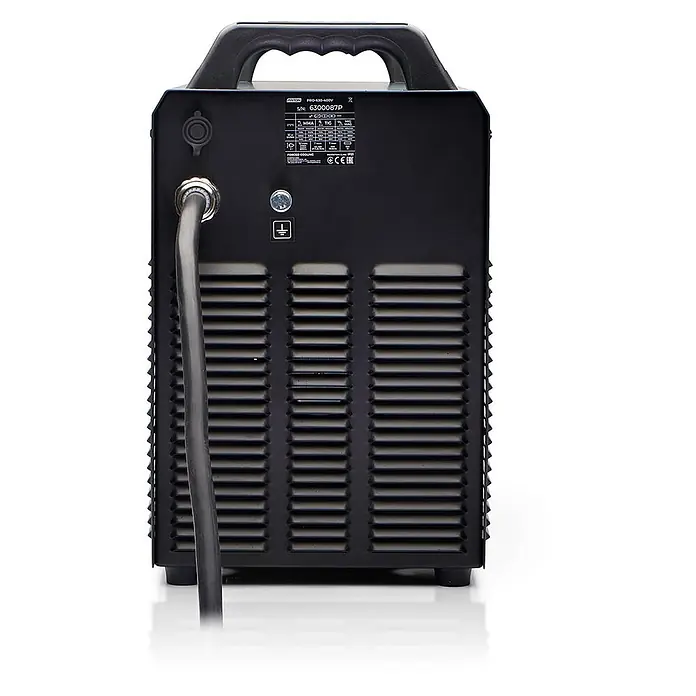 PATON Elektrodenschweißgerät PRO-630-400V - Schweißstrom: 630 A, 400 V - Schwarzes Schweißgerät, Rückansicht, mit Griff, Netzkabel und Lüftungsschlitzen.