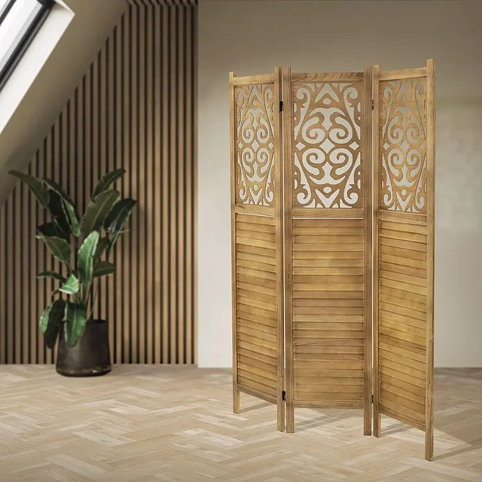 ML-Design Sichtschutzelement Raumtrenner 3-teilig Tokio Natur Holz freistehend Trennwand - Holz, Braun - Heller dreiteiliger Holz-Raumteiler mit Zierfräsung und Lamellen in modernem Raum.