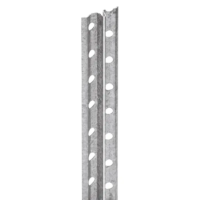 Catnic Schnellputzprofil - Länge: 250 cm, Passend für: 6 mm Putzstärke, Stahl - Nahaufnahme eines silbernen, perforierten Metallpfostens, der für Stabilität und Halt in Bauprojekten sorgt.