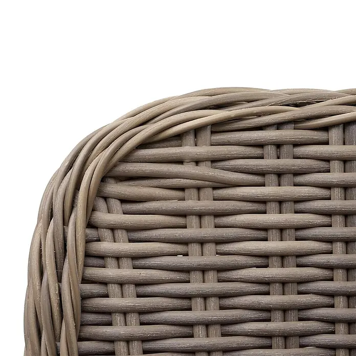 Mendler Gartensessel HWC-E98 - 2 Stk., Polyrattan, Beige, Kissen grau, B x T x H: 63 x 63 x 94 cm - Nahaufnahme einer graubraunen geflochtenen Korbstruktur.