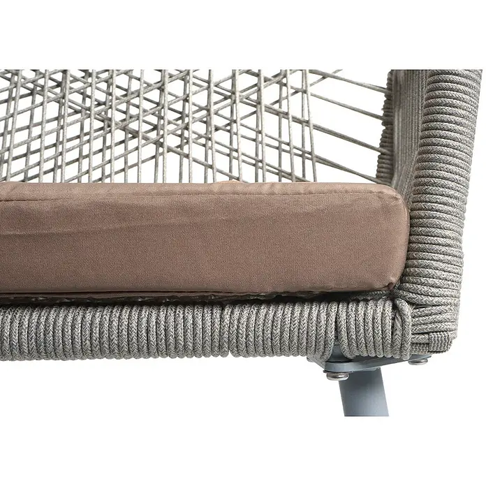 2er-Set Gartenstuhl | HxBxT 81x54x62cm | Sitzhöhe 46cm | Outdoor Sitzpolster Aluminium Seilgeflecht Rope | Grau -  - Nahaufnahme eines Stuhls mit braunem Stoffkissen und grauem geflochtenen Seilrahmen.