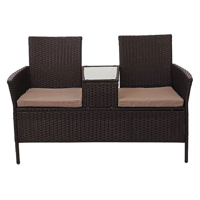 Poly-Rattan Sitzbank mit Tisch | Gartenbank Sitzgruppe Gartensofa | 132cm | Braun | Kissen Creme -  - Braune Rattan-Doppelsitzbank mit beigen Kissen und integriertem Mitteltisch.