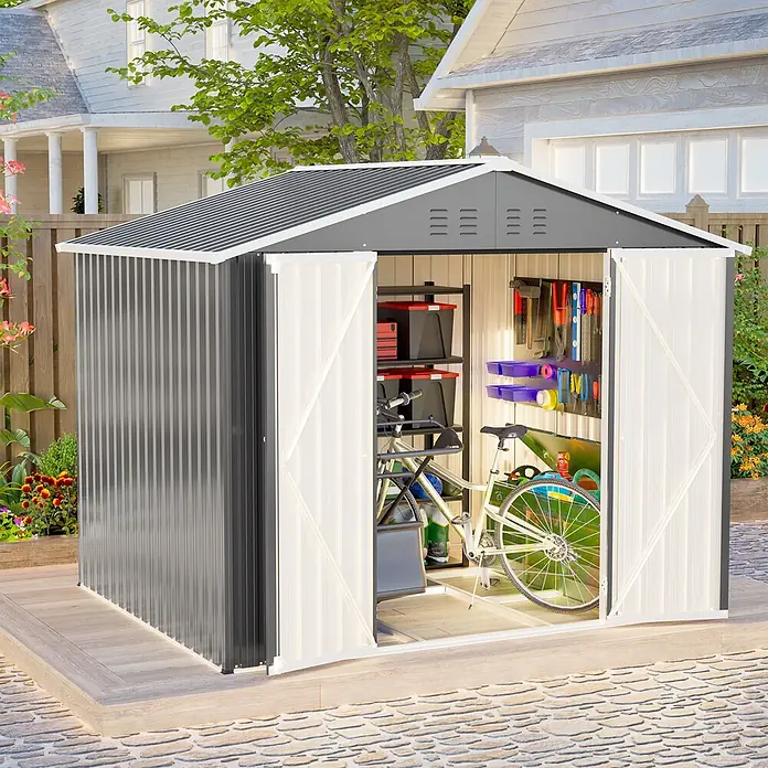 SONNENH Gerätehaus - Außenbreite inkl. Dachüberstand: 240,4 cm, Außentiefe inkl. Dachüberstand: 192,3 cm, Metall, Grau - Ein geräumiger, dunkelgrau-weißer Metall-Gartenschuppen mit offenen Doppeltüren, der Werkzeuge, ein Fahrrad und Behälter in einem Garten zeigt.