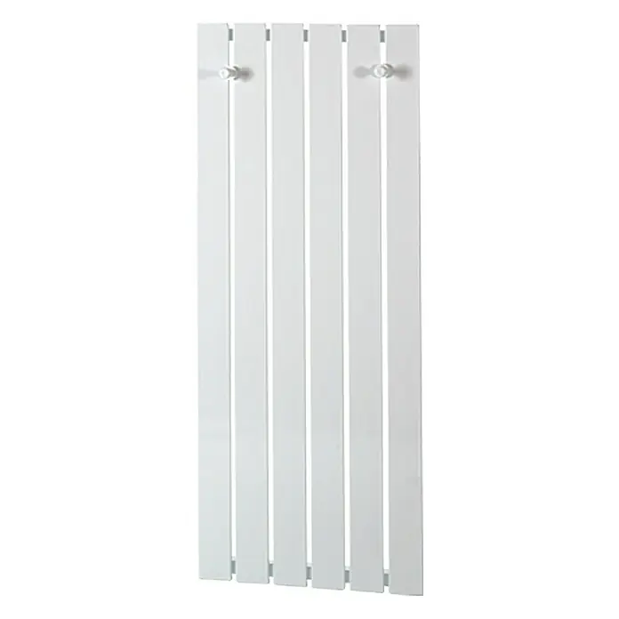 Admiral Designheizkörper TokioB x H: 47 x 120 cm, Weiß - Ein weißer Handtuchwärmer mit fünf vertikalen Stäben und zwei runden Haken, ideal für Badezimmer. Praktisches und stilvolles Design.