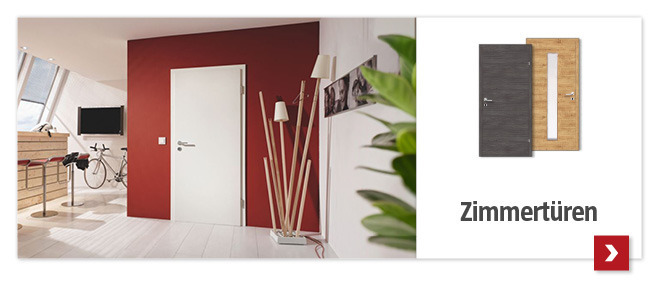 Weiße Zimmertür im Wohnzimmer
