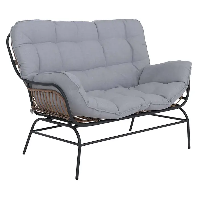 2er Gartensofa | Sofa Gartenbank Couch 2-Sitzer | Stoff 220g/m2 Poly-Rattan Metall | Dunkelgrau | Polster Hellgrau -  - Graues Outdoor-Zweisitzer-Sofa mit schwarzem Metallgestell und braunen Rattan-Akzenten. Bequeme Polsterung.