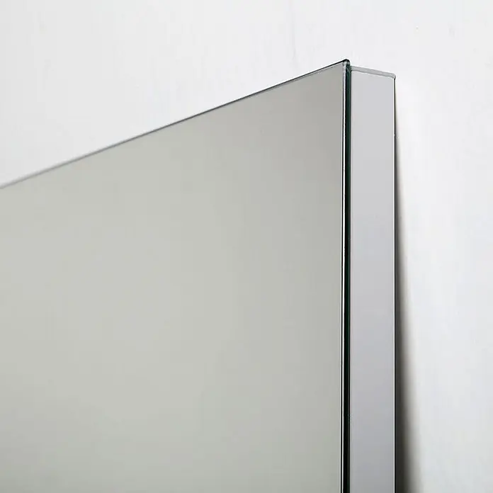 Kiamami Valentina Lichtspiegel - 25 x 700 cm, Farblos - Rechteckiger Spiegel mit klarer Glaskante und silberfarbenem Rahmen, wandmontiert.