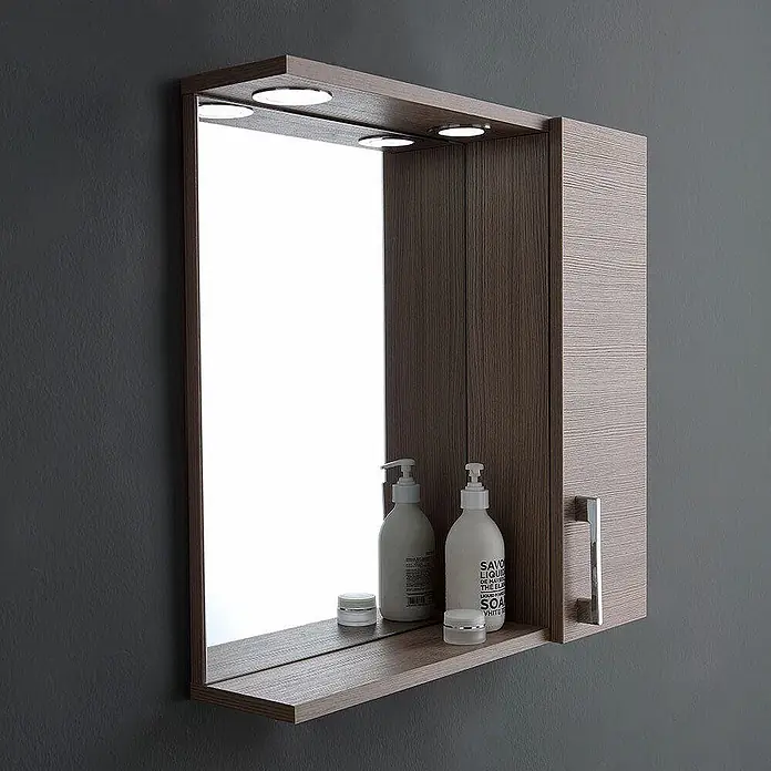 Kiamami Valentina LED-Spiegelschrank - B x H: 155 x 570 cm, Holz, Braun - Badspiegelschrank in Holzoptik mit integrierten LED-Leuchten, Seitenfach und Ablage, ausgestattet mit einem silbernen Griff.