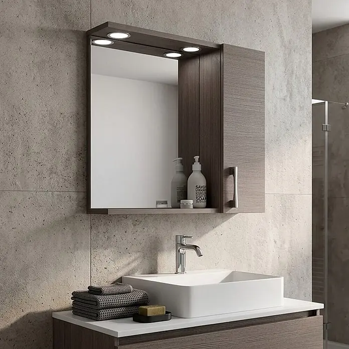 Kiamami Valentina LED-Spiegelschrank - B x H: 155 x 570 cm, Holz, Braun - Dunkelbrauner Badspiegelschrank mit integrierten LED-Leuchten und Ablage über einem Waschbecken.
