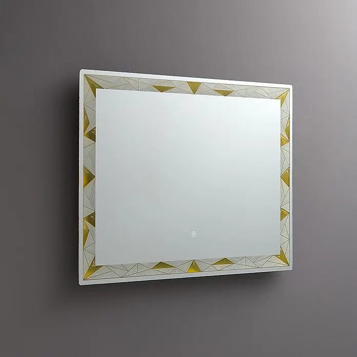 Kiamami Valentina Lichtspiegel - 0,02 x 700 cm, Farblos - Rechteckiger Spiegel mit goldener geometrischer Umrandung und Berührungs-Einschalttaste.