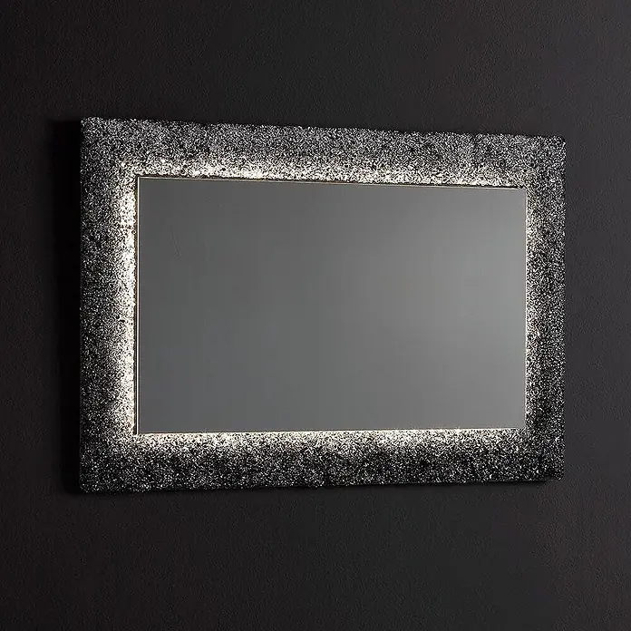 Kiamami Valentina Lichtspiegel - 0,02 x 620 cm, Schwarz - Rechteckiger Spiegel mit strukturiertem, funkelndem dunklen Rahmen und integrierter Randbeleuchtung.