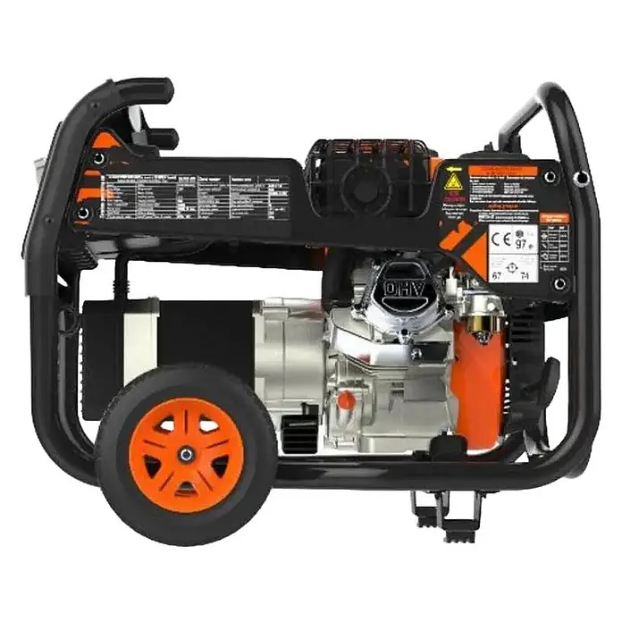 Genergy Stromerzeuger Stromerzeuger 7000W Benzin SVR Genergy Astun-S IP67 - Nennleistung: 6,5 kW, Tankvolumen: 6 l - Tragbarer Stromgenerator, schwarzer Rahmen, orangefarbene Räder, schwarzer und orangefarbener Motor.