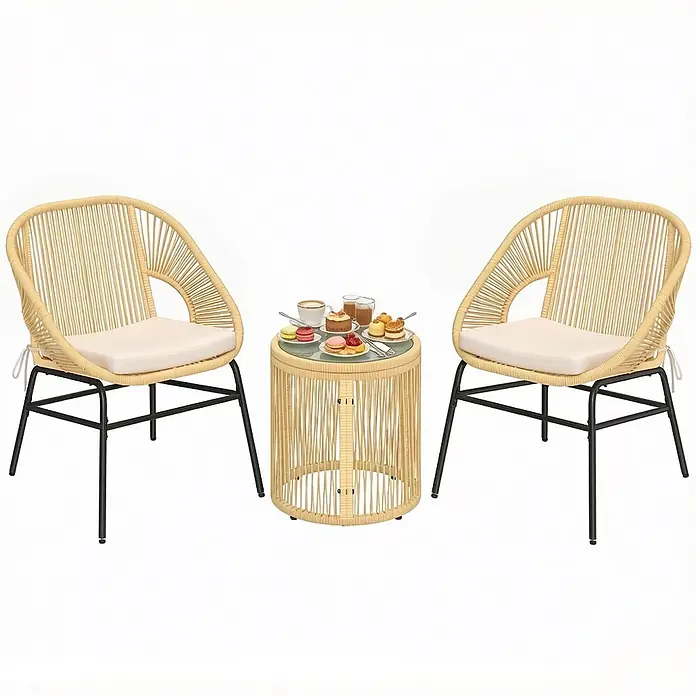 SONNENH Balkonmöbel-Set - 2 -tlg., Polyester, Stahl, Gehärtetes Glas, Beige - Sitzgruppe aus natürlichem Rattan mit zwei Stühlen, beigefarbenen Kissen und einem runden Glastisch für Erfrischungen.