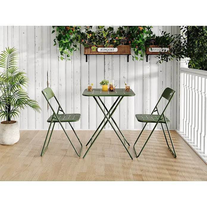 SONNENH Balkonmöbel-Set - 3 -tlg., Stahl, Klappbar, Grün - Grüne klappbare Terrassentischgarnitur mit zwei passenden Stühlen auf Holzterrasse.