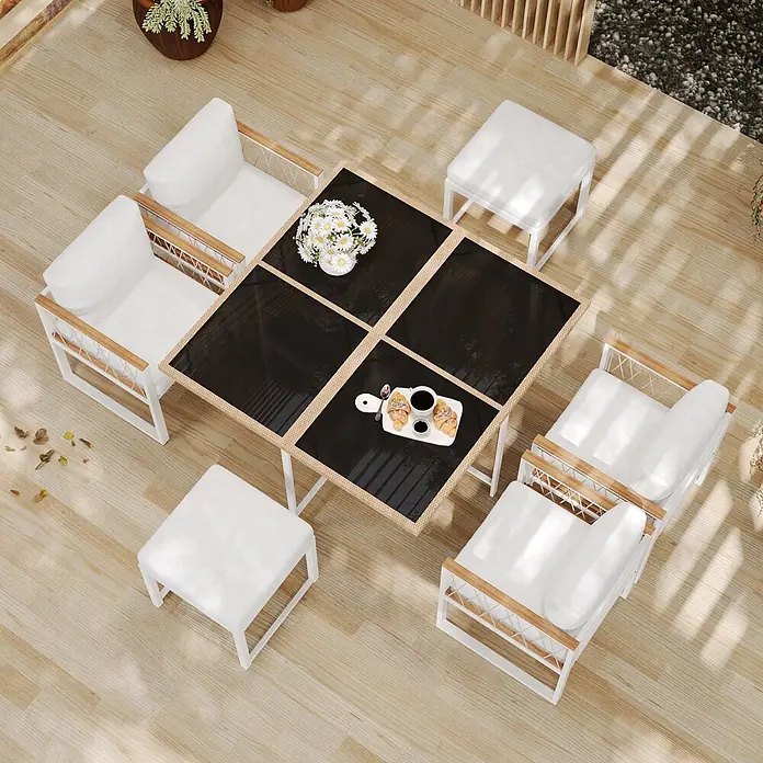 SONNENH Gartenmöbel-Set - 7 -tlg., Schaumstoff, Metall, Rattan, Textil, Natur/Weiß - Weißes Outdoor-Essset mit Holzakzenten und einem schwarzen Glastisch auf einer Terrasse. Mit Stühlen und Hockern für geselliges Essen oder Beisammensein.