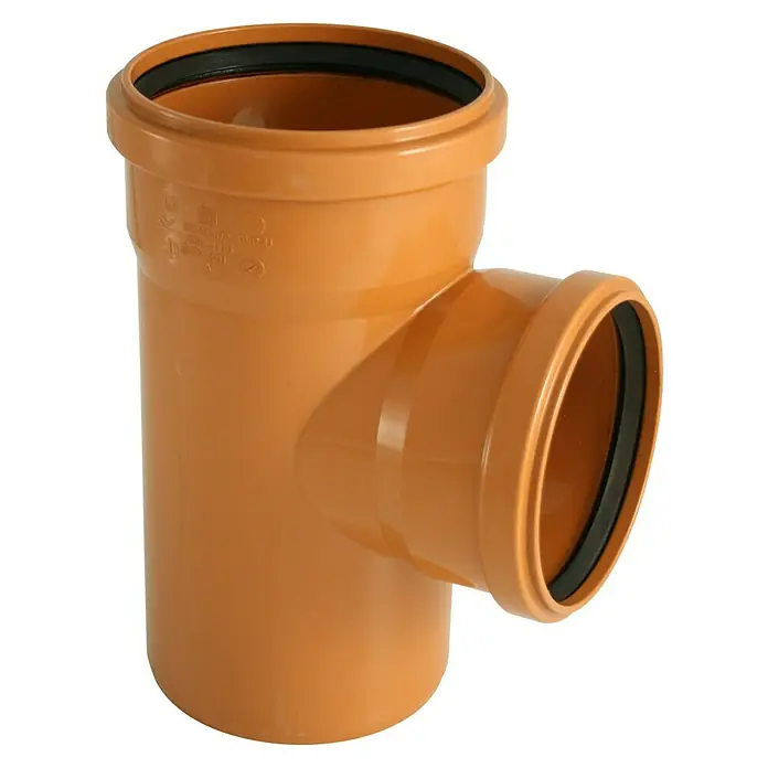 KG Abzweigung - Nennweite: 110 mm - 125 mm, 87 ° - Abzweigstück aus Kunststoff, ein T-Stück für Rohre in Orange mit schwarzen Dichtungsringen für Sanitärinstallationen.