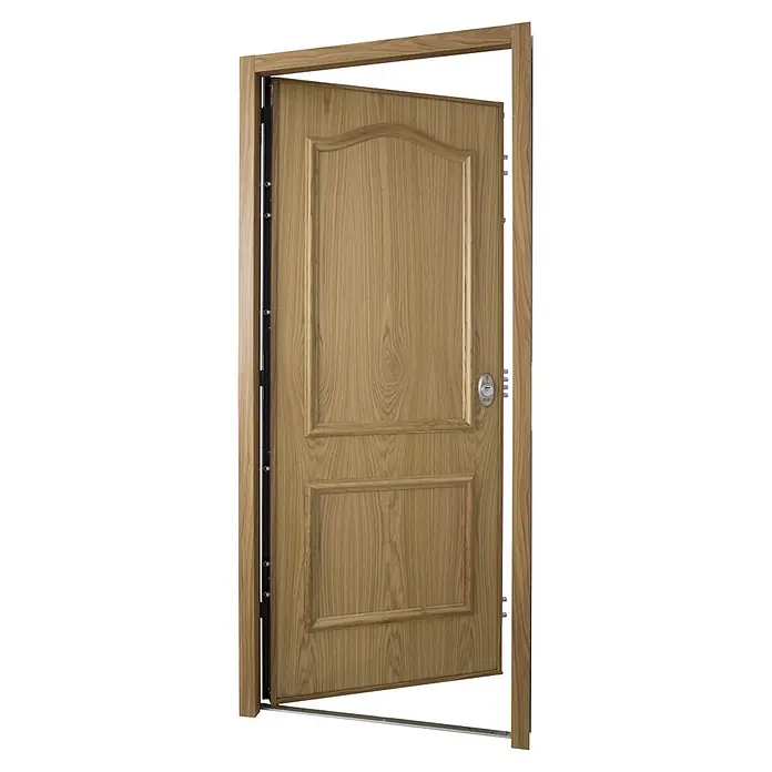 SegureStil Puerta de entrada interior S105 Serie V - 90 x 206 cm, Izquierda, Roble claro, Acorazada - Puerta de madera marrón claro, parcialmente abierta, con diseño de panel decorativo, bisagras y marco visibles.