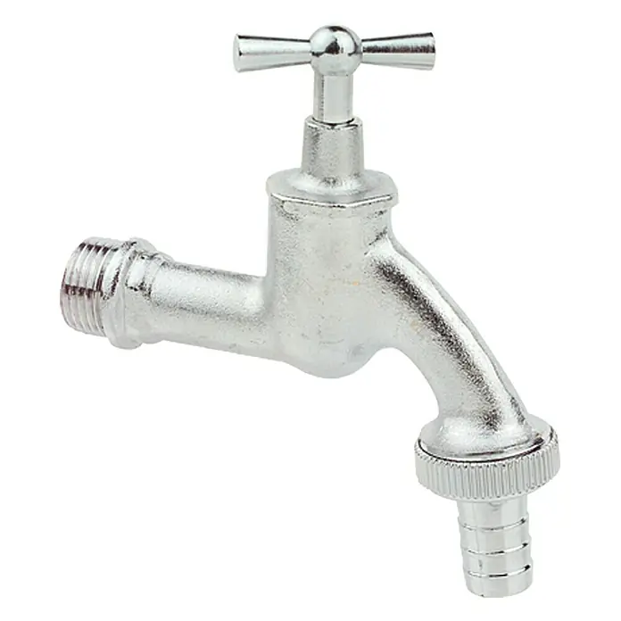 Auslaufventil - ¾″, Verchromt, Matt - Nahaufnahme eines glänzenden, silberfarbenen Wasserhahns mit Gewinde und geriffeltem Auslauf, isoliert auf Weiß, perfekt für Sanitärprojekte.