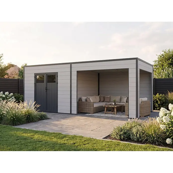 Fjordholz Gartenhaus Cubus Lounge 16,25 m² - Außenmaß inkl. Dachüberstand (B x T): 570 x 285 cm, Aluminium, Schwarz / Grau - Modernes Gartenhaus in Hellgrau mit Schuppen und offenem Lounge-Bereich mit Outdoor-Möbeln.