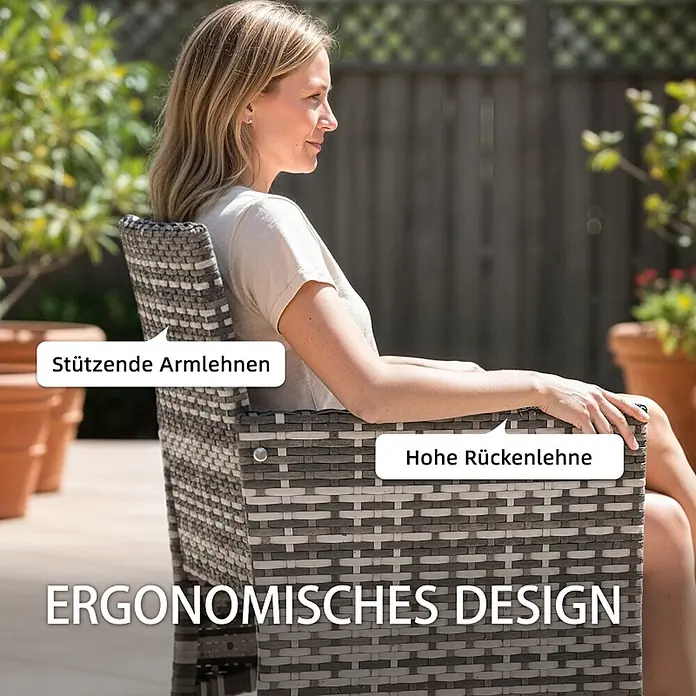SONNENH Gartenstuhl-Set - 2 Stk., Rattan, Grau, B x T x H: 62 x 58 x 87 cm - Frau sitzt bequem in einem grau-weiß geflochtenen Terrassenstuhl mit hoher Rückenlehne und stützenden Armlehnen, die das ergonomische Design hervorheben.