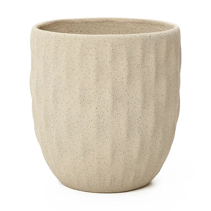 Hometopia Pflanztopf HTPL0183 - Außenmaß (Ø x H): 34 x 34 cm, Verbundwerkstoff, Apricot - Hellbeiger Pflanztopf mit strukturierter, gewellter Oberfläche aus sandähnlichem Verbundmaterial.