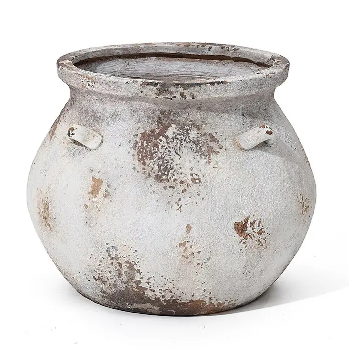 Hometopia Pflanztopf HTPL0358 - 1 Stk., Außenmaß (Ø x H): 37 x 30,5 cm, Verbundwerkstoff, Altweiß - Verwitterter, runder weiß-grauer Topf mit zwei kleinen Griffen und sichtbaren Terrakotta-Stellen.