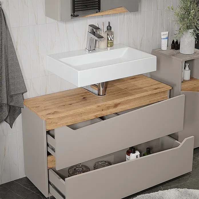 Vicco Badmöbel-Set - Greige, Matt - Moderner Badschrank mit weißem Waschbecken, heller Holzplatte und hellgrauen Schubladen, teils geöffnet.
