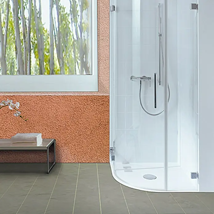 Duschelement Niveau - 90 x 90 cm, Rund, Sanitäracryl, Weiß - Badezimmer-Interieur mit einer modernen, abgerundeten Duschkabine mit klaren Glaswänden, die ein minimalistisches Design präsentiert.