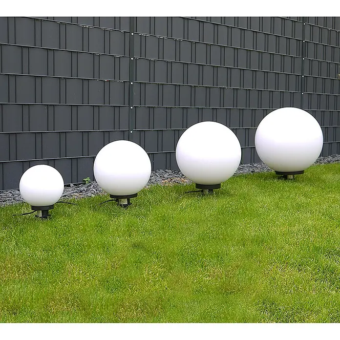 DAPO Kugelleuchte Kugelleuchte Marlon 30 cm - 30 cm, Weiß, Netzbetrieben - Vier weiße Gartenkugelleuchten in unterschiedlichen Größen.